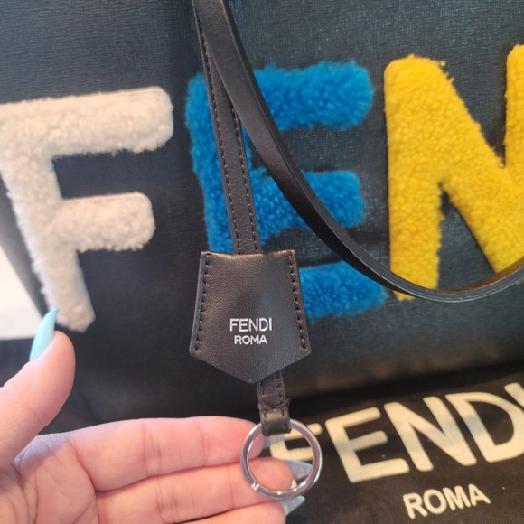 FENDI Logo multicolor Shearling bag - Picture 6 of 12